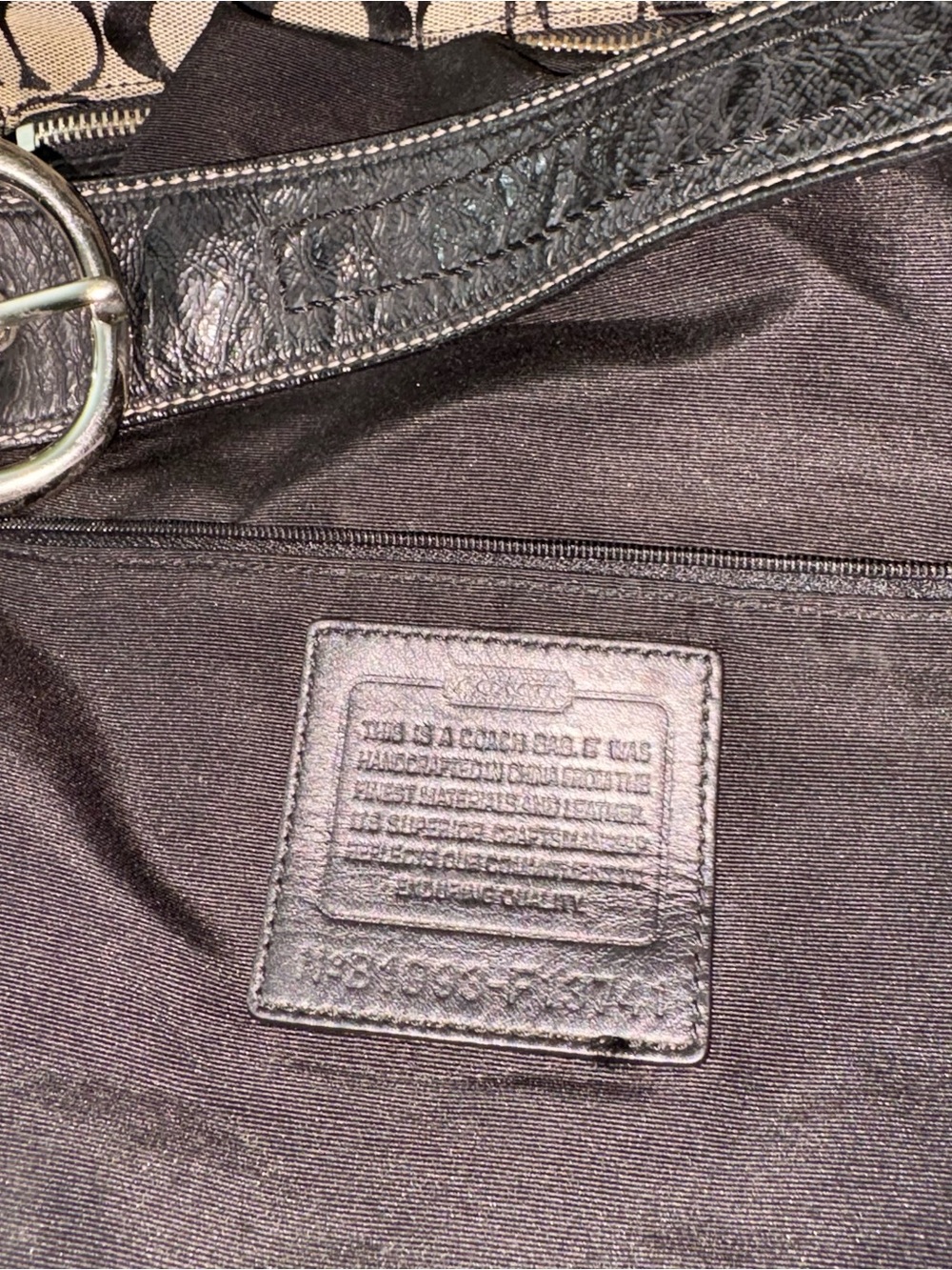 Vintage Coach Soho Pleated
Signature C Hobo Bag Canvas &
Leather Black Khaki - Picture 5 of 13